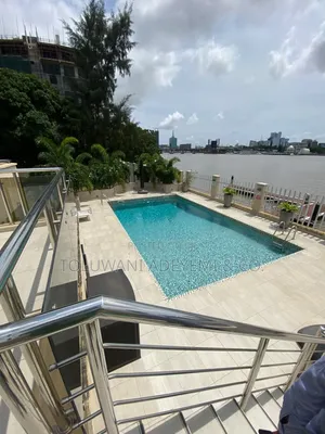 3bdrm Apartment in Ikoyi S.W for rent