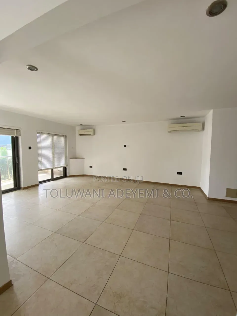 3bdrm Apartment in Ikoyi S.W for rent