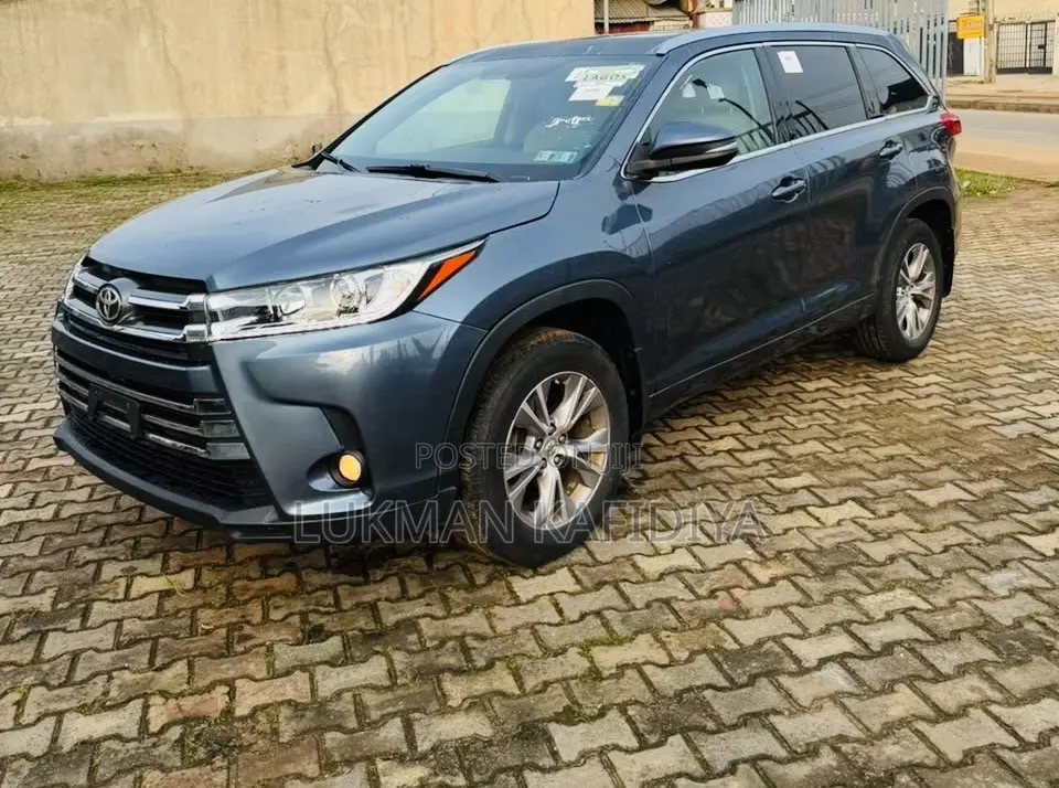 Toyota Highlander XLE V6 4x4 (3.5L 6cyl 6A) 2016 Blue