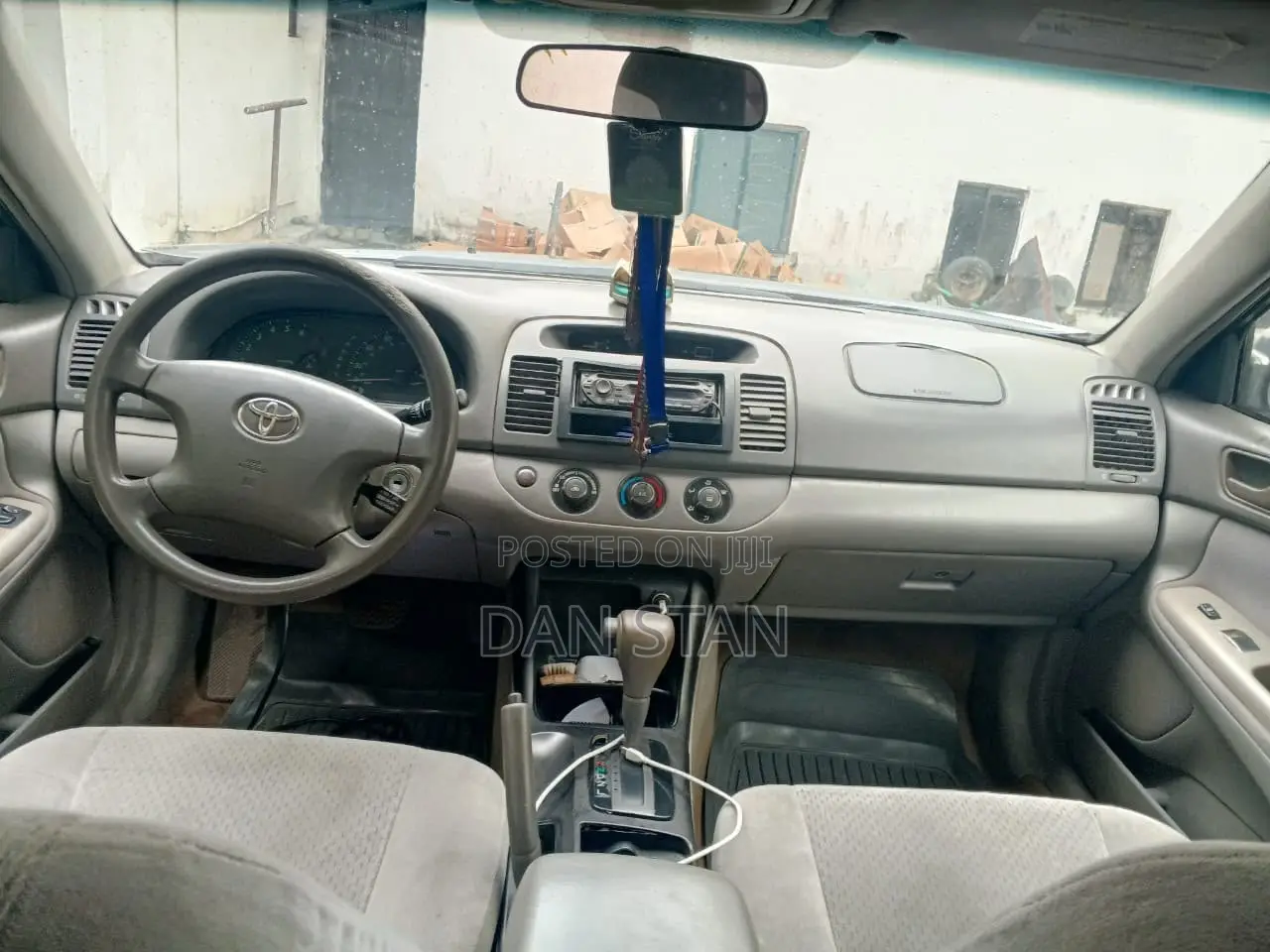 Toyota Camry 2004 Gray