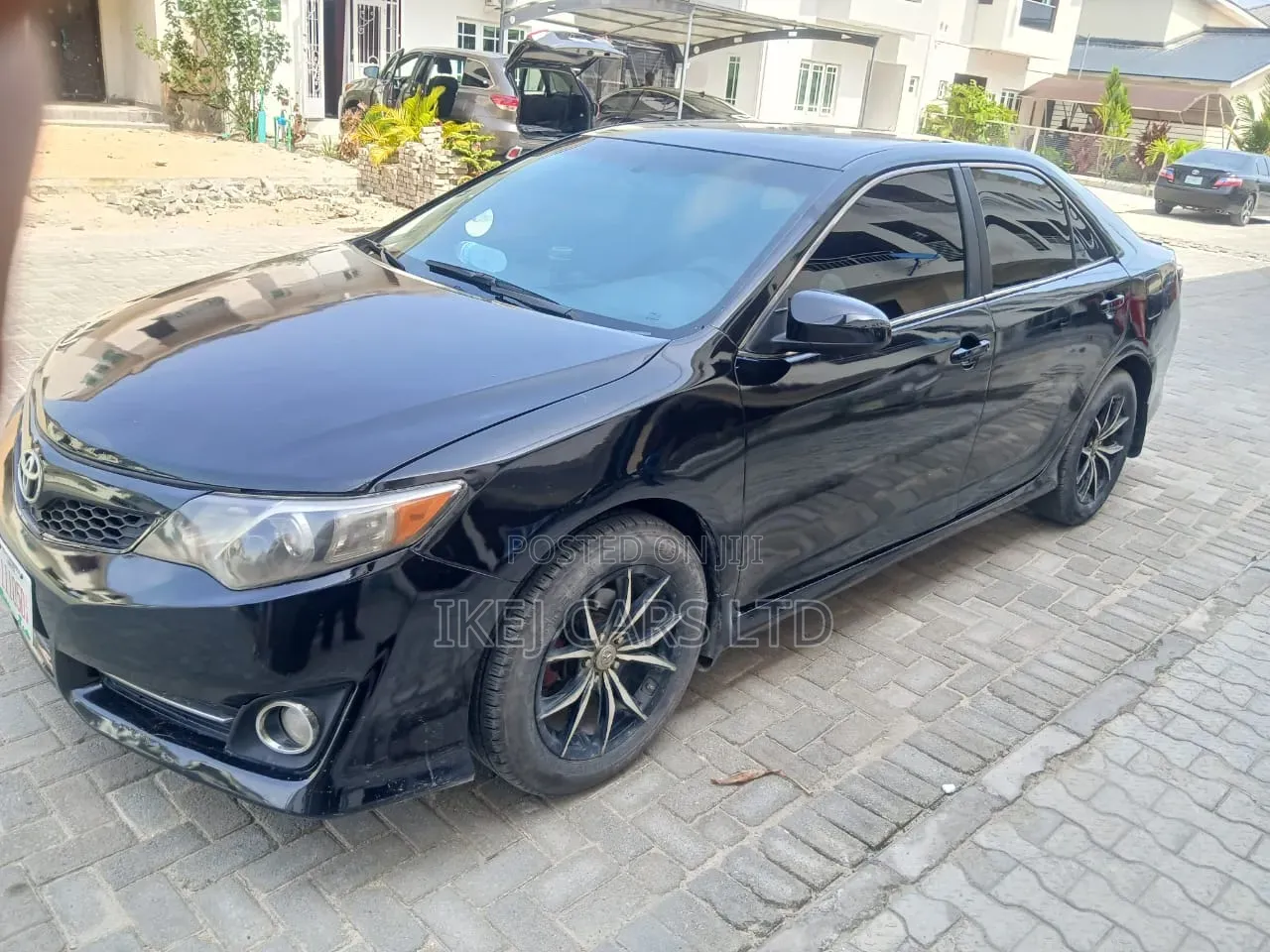 Toyota Camry 2013 Black