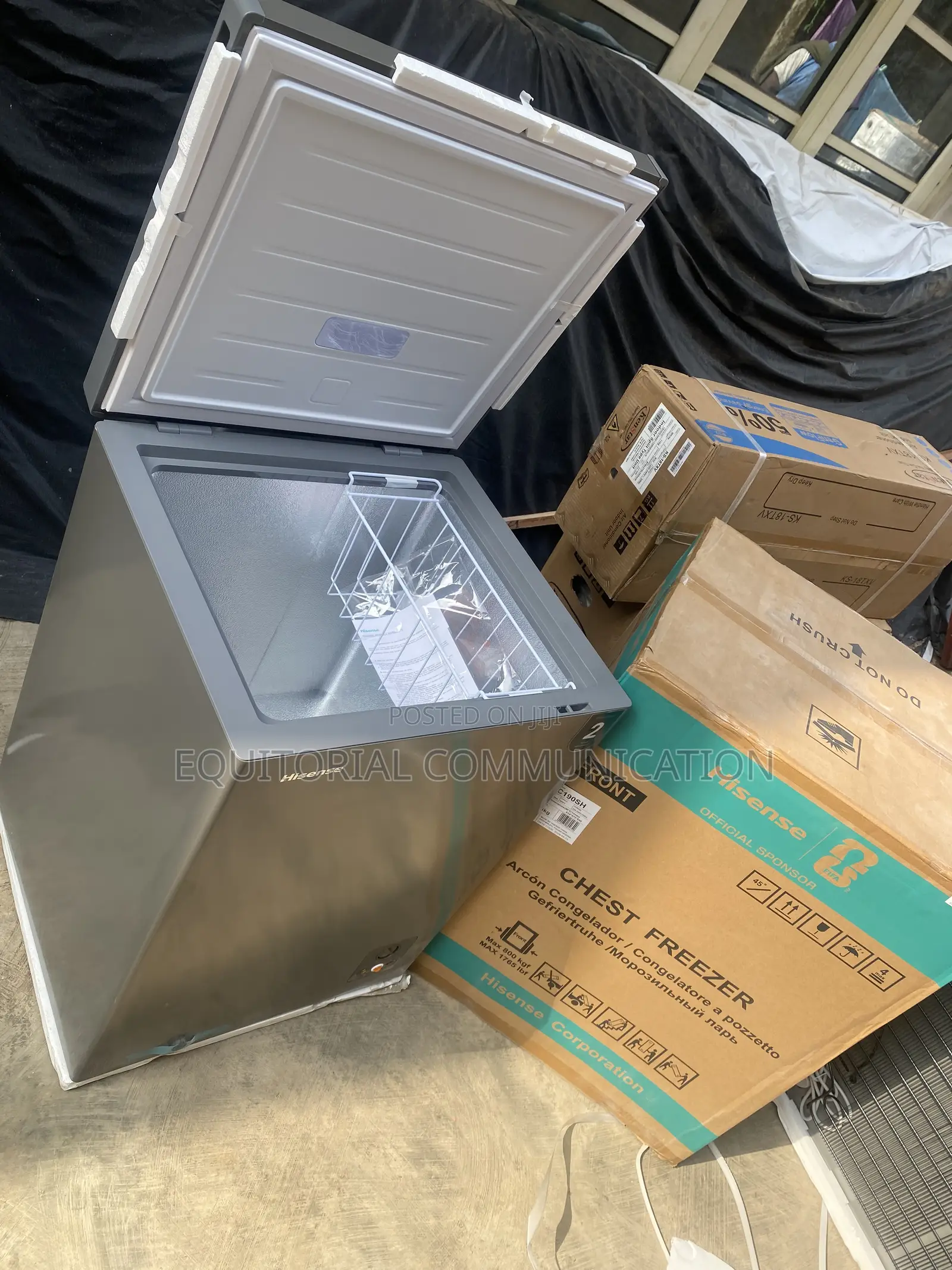 Hisense FC190SH Compact Chest Freezer 141L