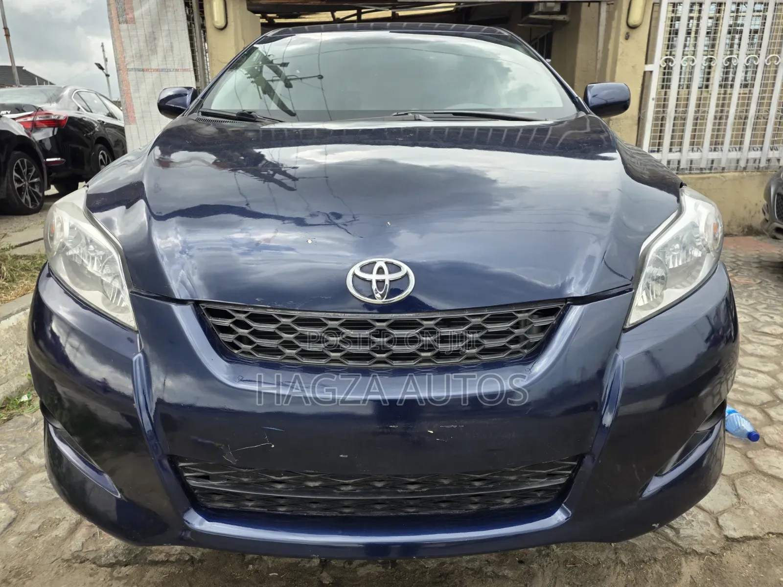 Toyota Matrix Hatchback FWD (1.8L 4cyl 5M) 2008 Blue