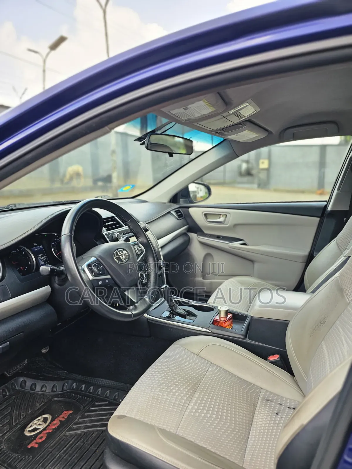 Toyota Camry SE 4dr Sedan (2.5L 4cyl 6A) 2015 Blue