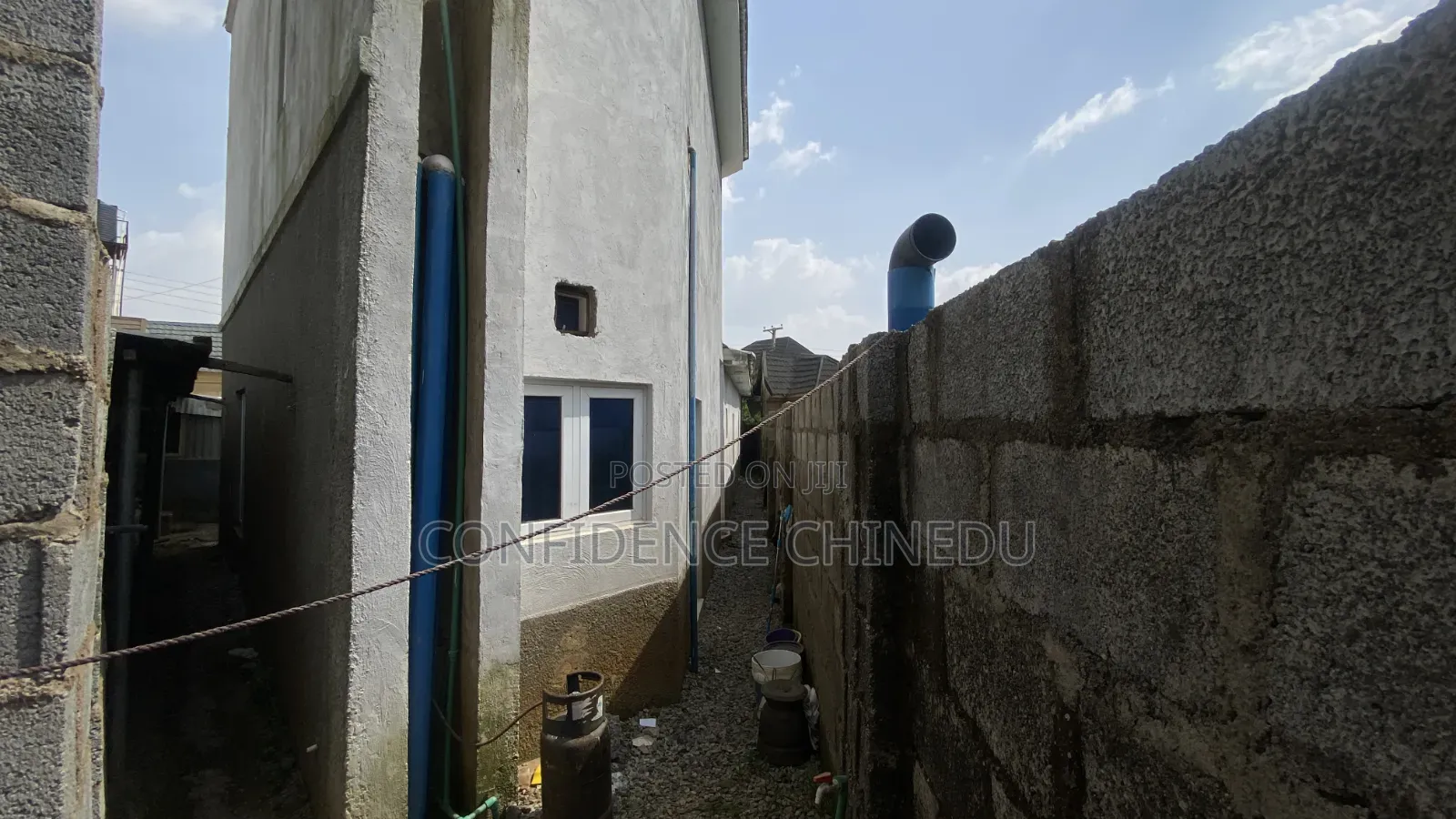 3bdrm Duplex in Dawaki for sale