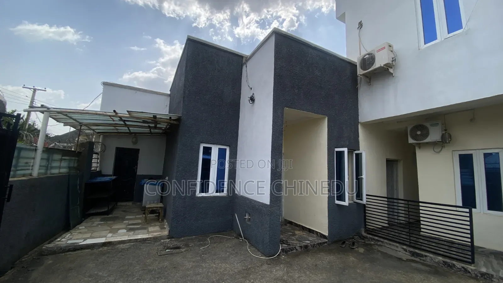 3bdrm Duplex in Dawaki for sale