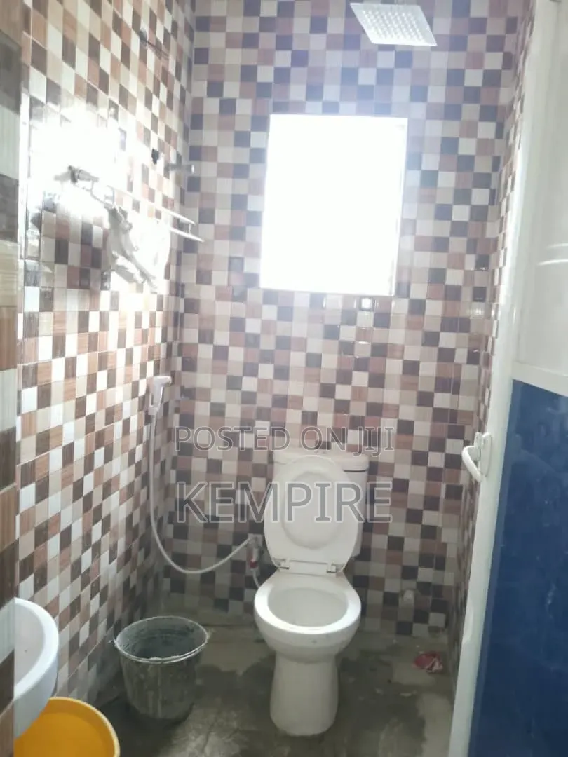 2bdrm Block of Flats in Nelson Mandela, Uyo for rent
