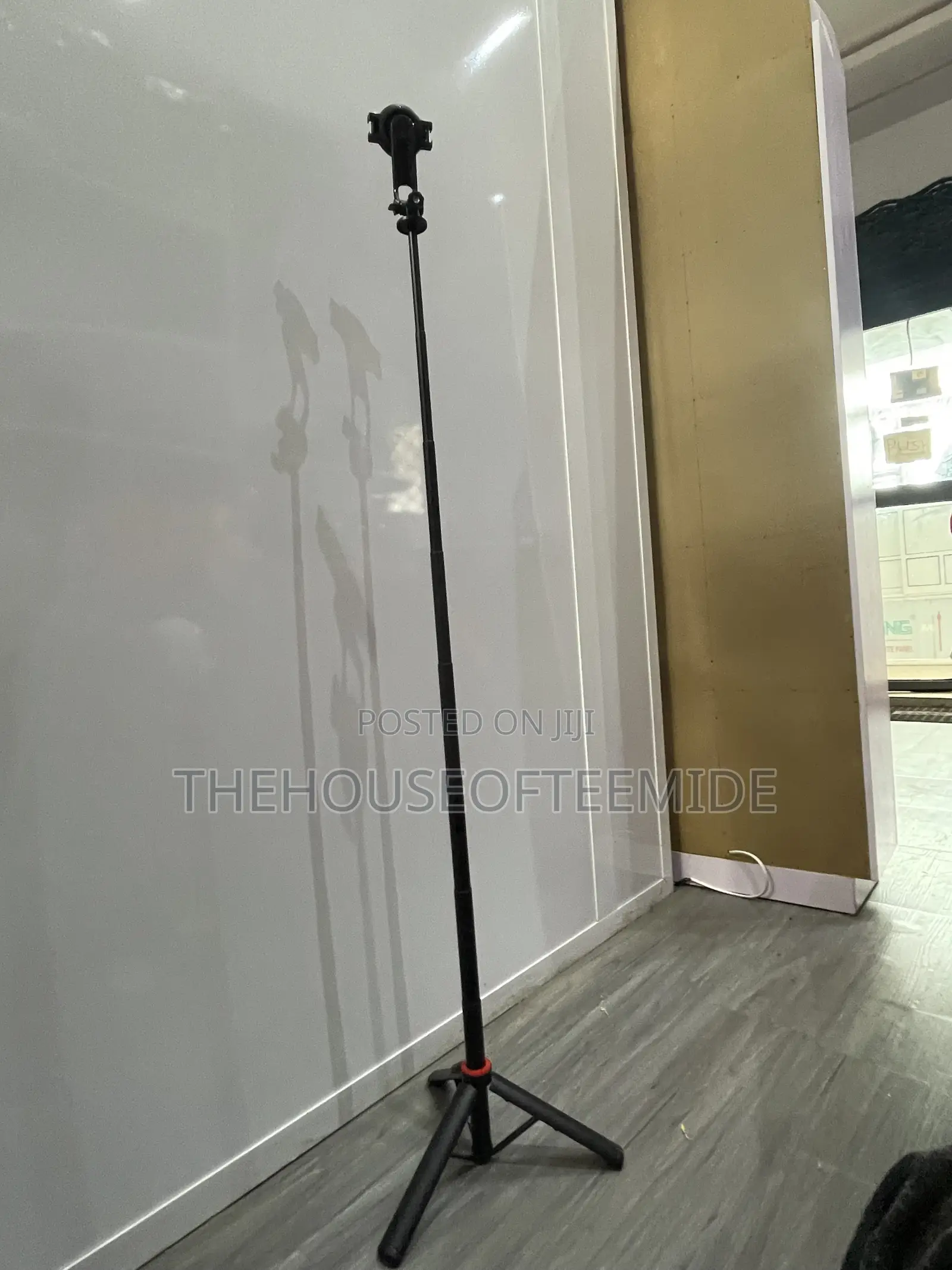 C20 Selfie Tripod