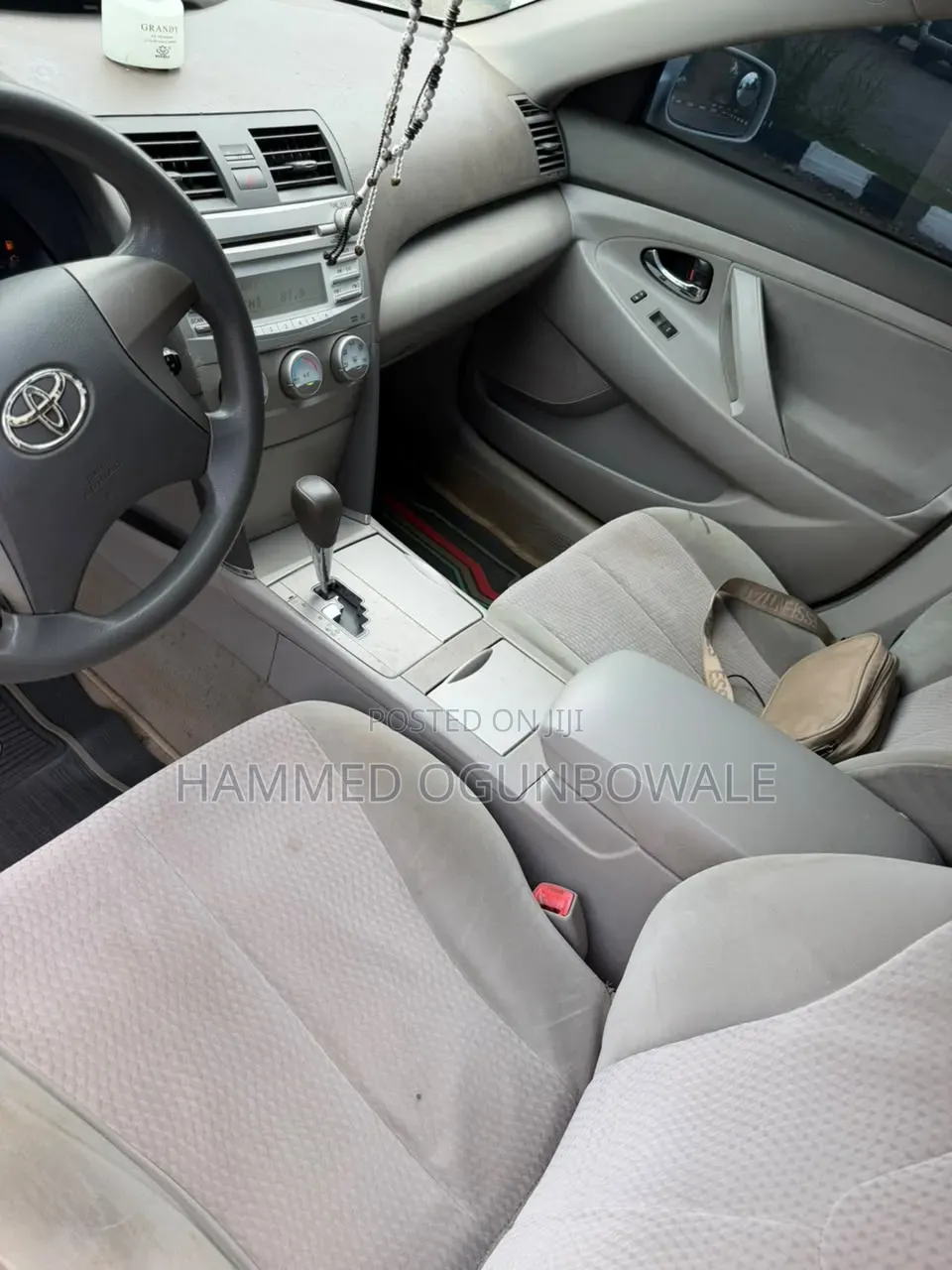 Toyota Camry LE 4dr Sedan (2.5L 4cyl 6AM) 2010 White