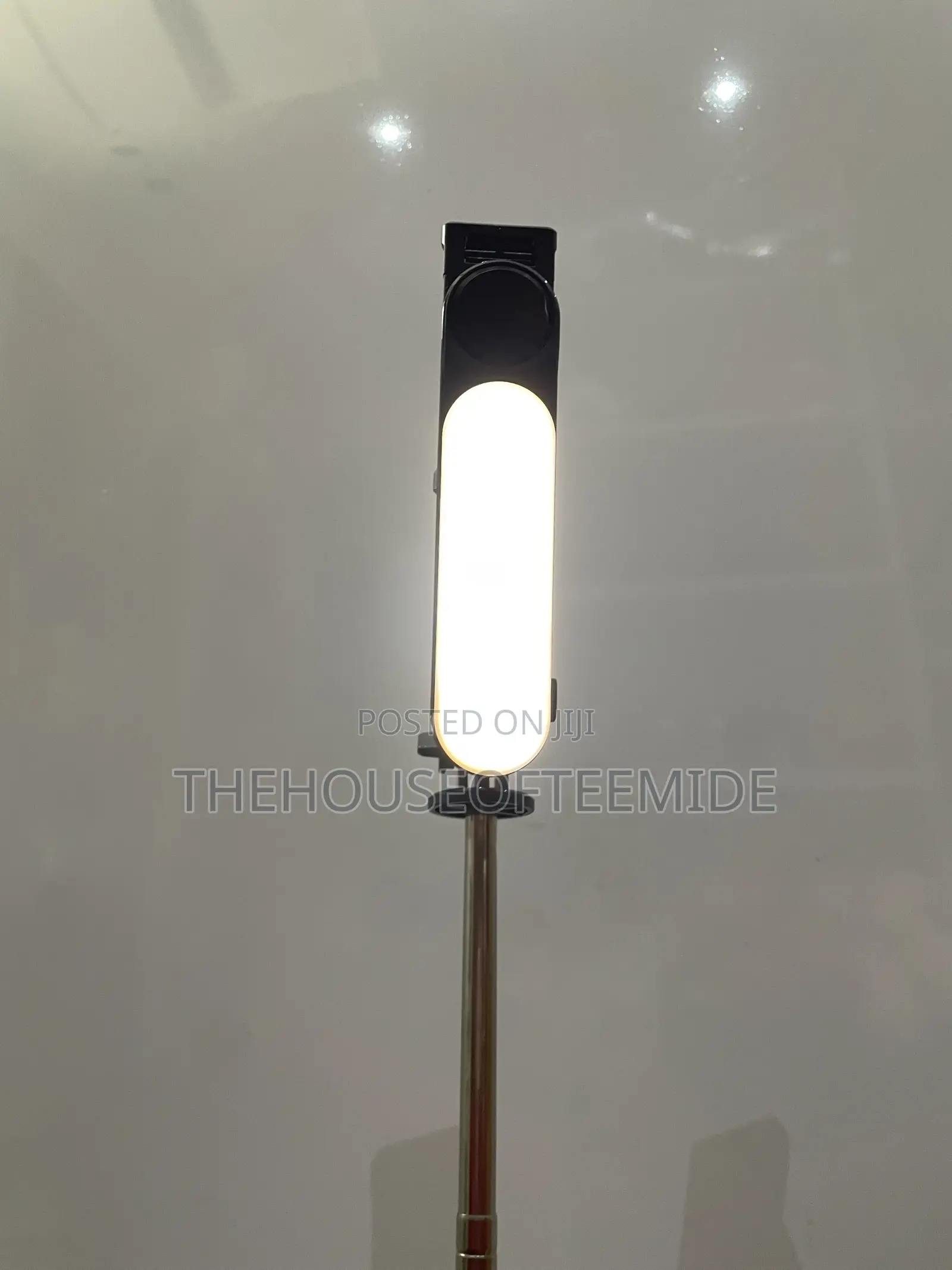 L15 Selfie Stick With Mobile Light