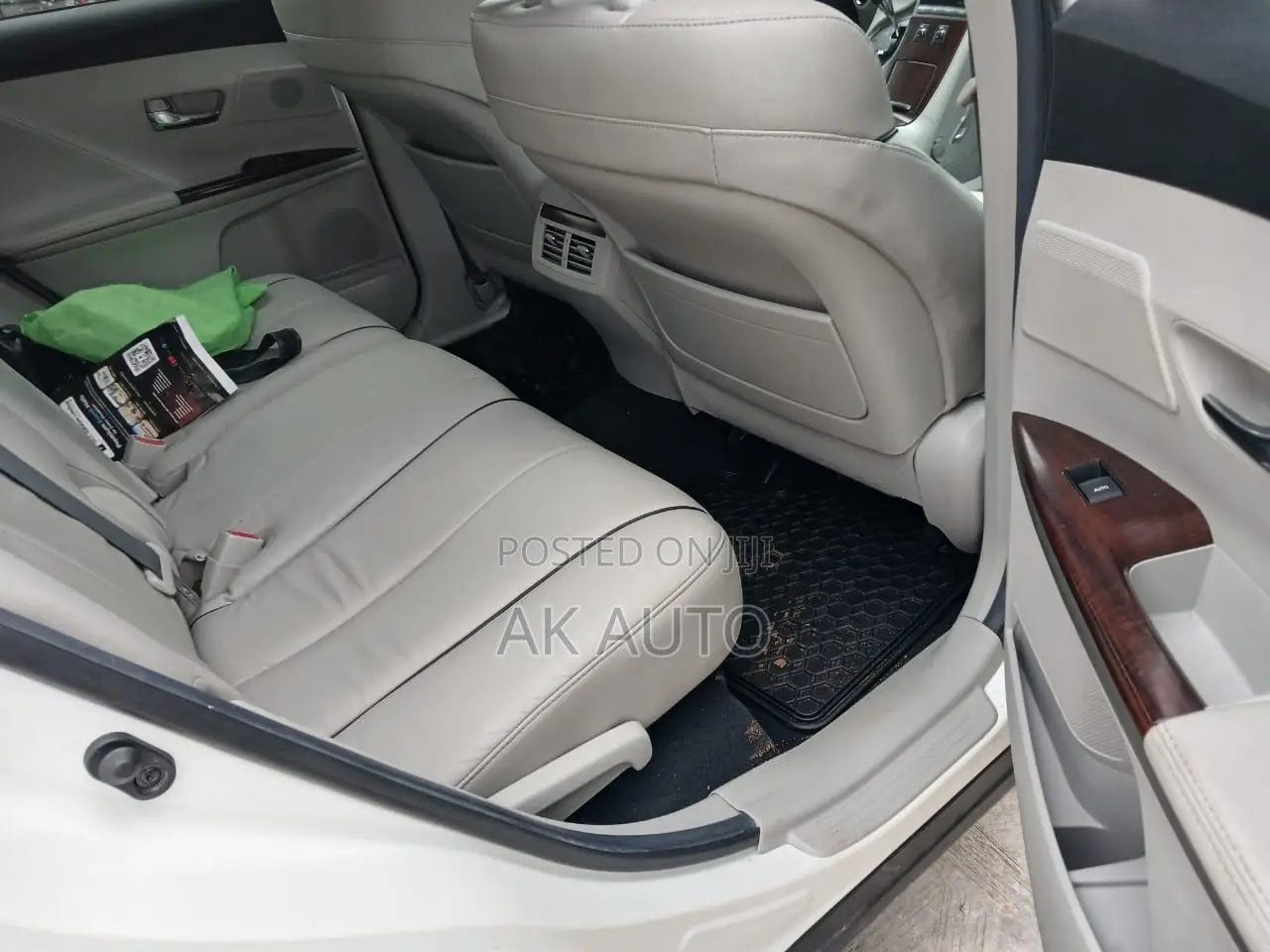 Toyota Venza AWD 2012 White