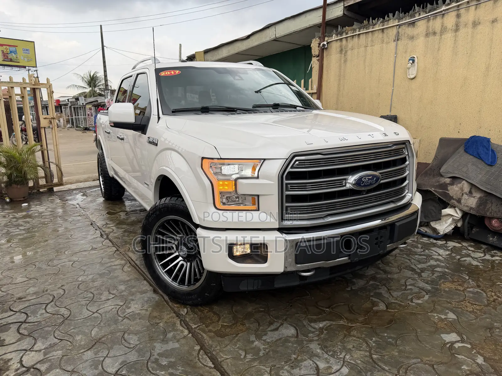 Ford F-150 Limited 4x4 SuperCrew Cab Styleside 5.5 ft. box 145 in. WB