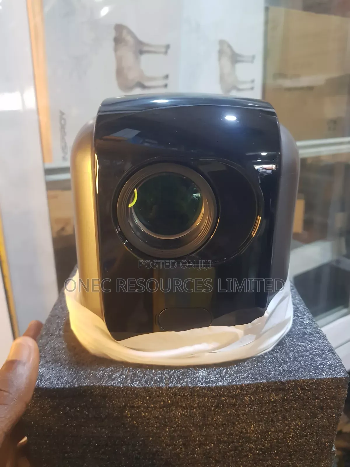 Unitedtime Projector WiFi and Bluetooth Native 1080p Support 4K