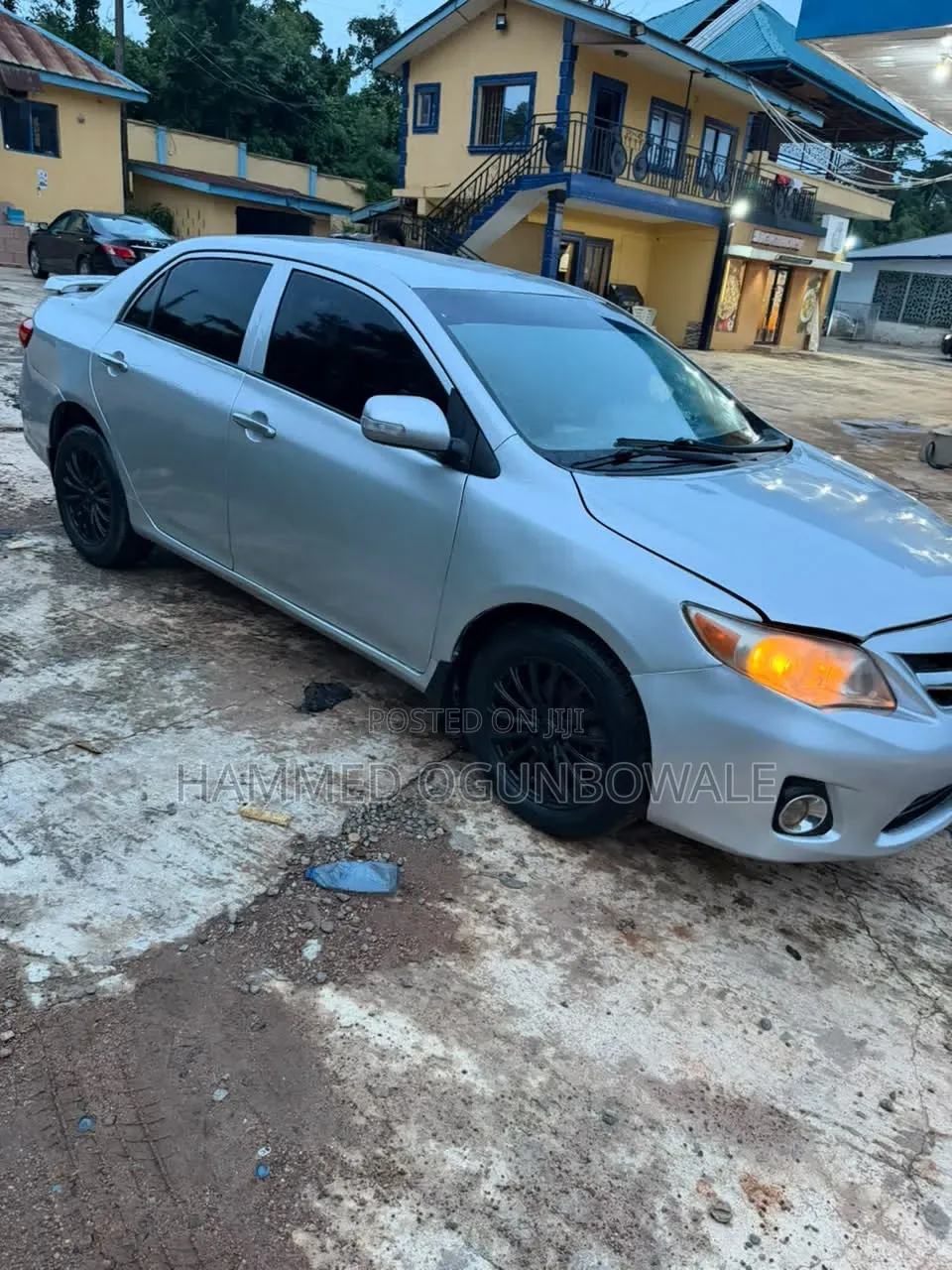 Toyota Corolla LE 4dr Sedan (1.8L 4cyl 4A) 2010 Silver