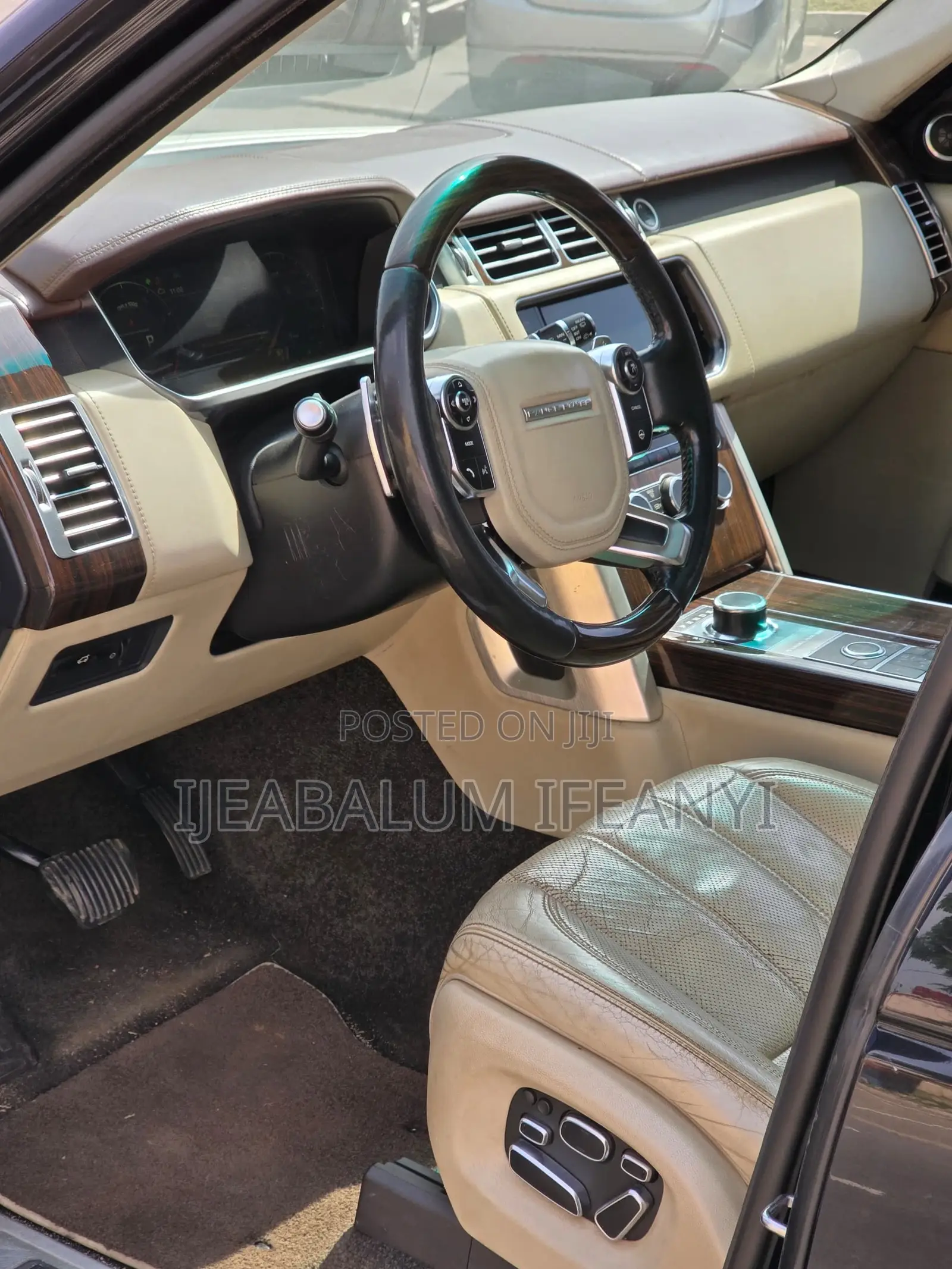 Land Rover Range Rover Vogue 2015 Black
