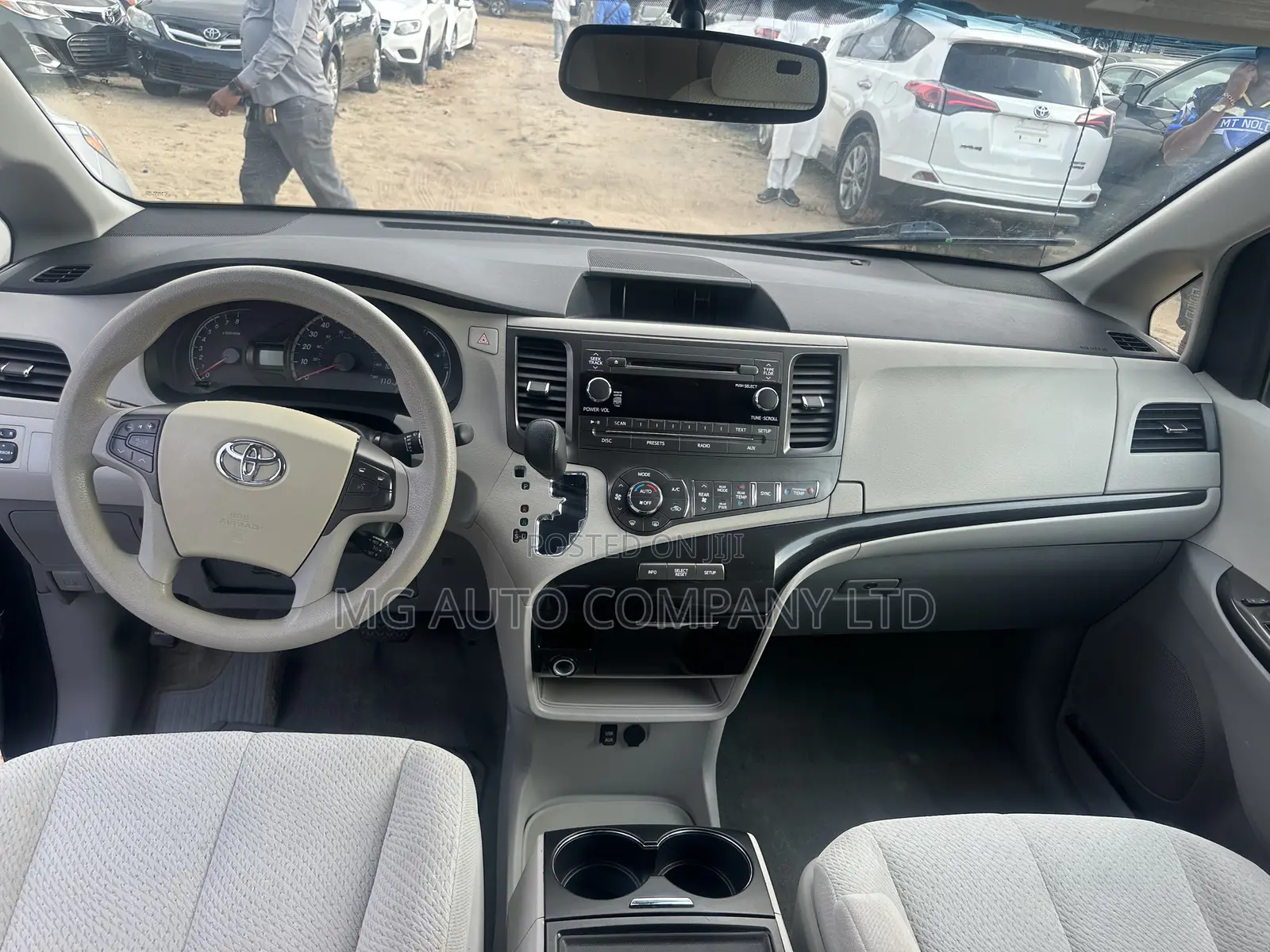 Toyota Sienna LE FWD 8-Passenger 2013 Gray