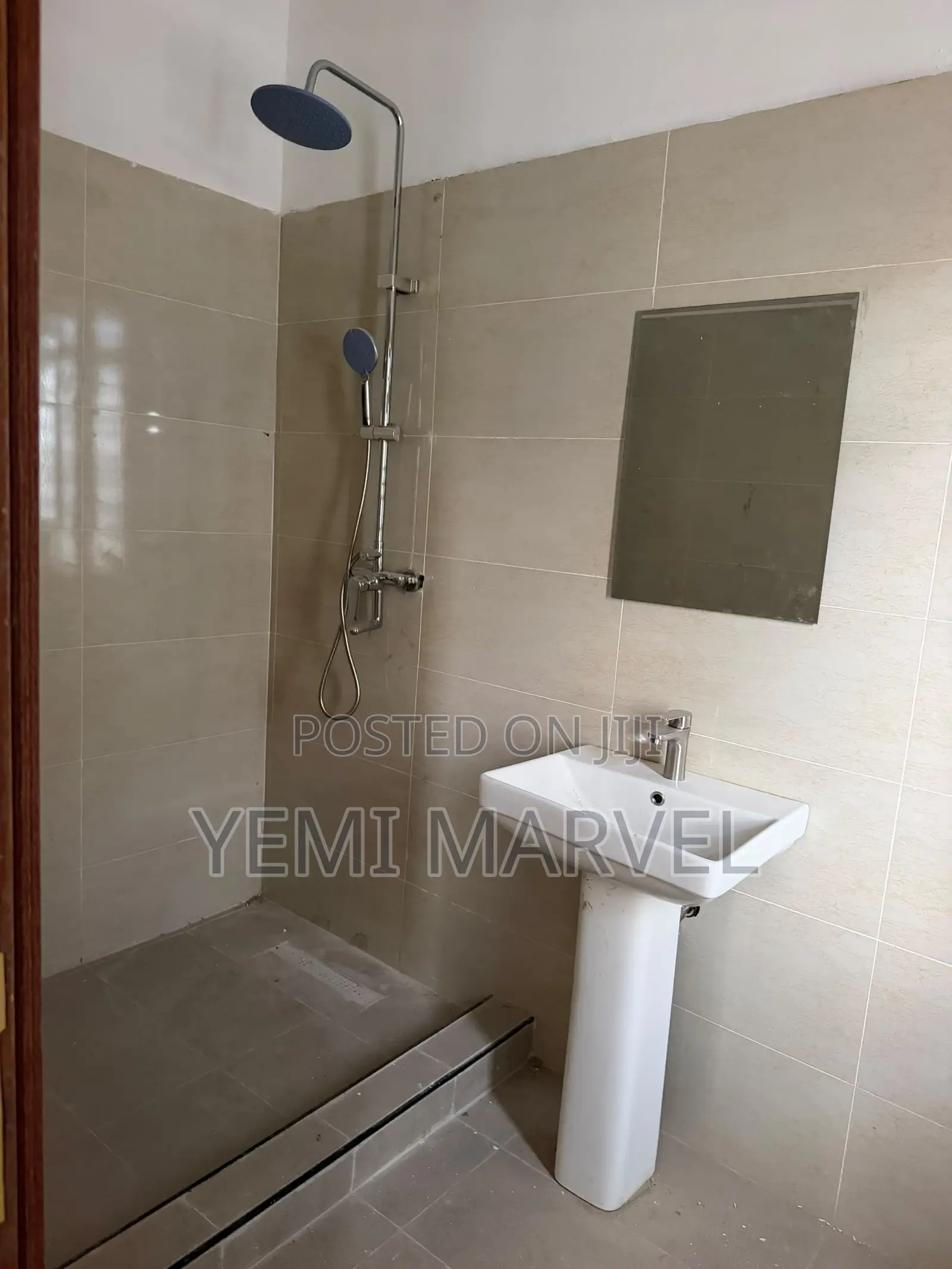 3bdrm Bungalow in Fort Court, Owode for sale