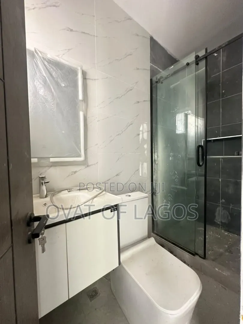 4bdrm Duplex in Lekki Phase 1 for sale