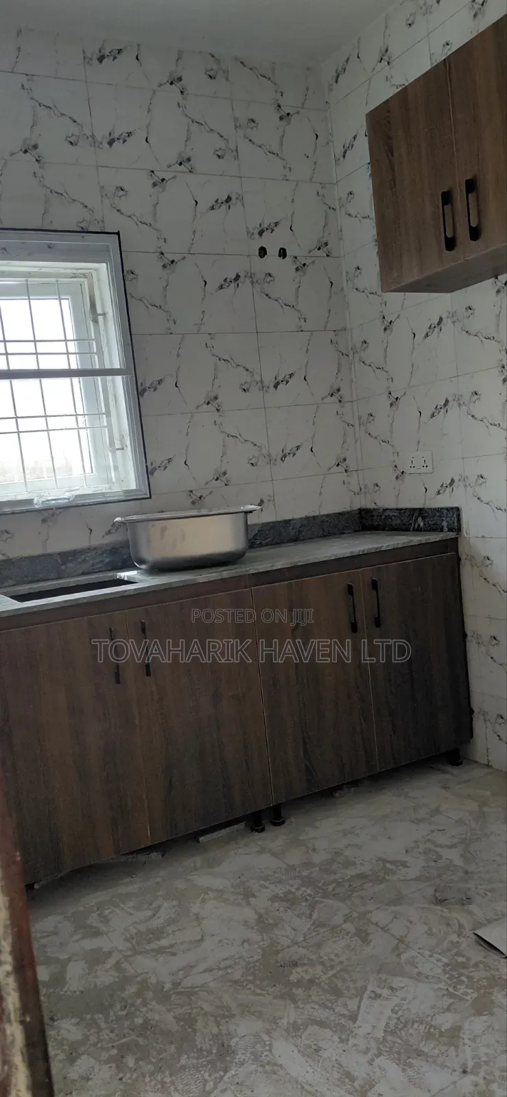 1bdrm Room & Parlour in FHA for rent