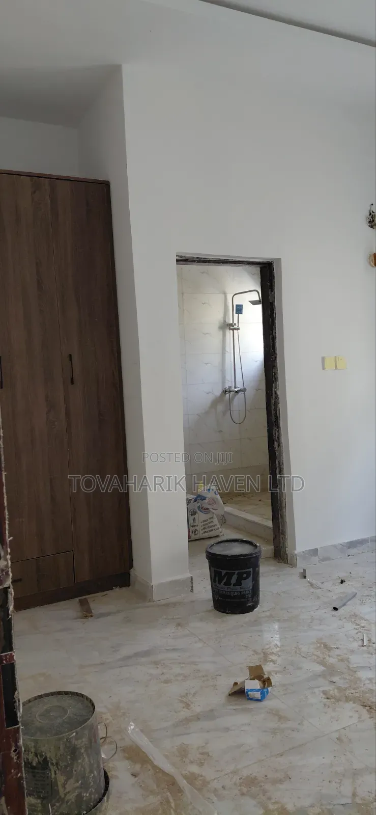 1bdrm Room & Parlour in FHA for rent