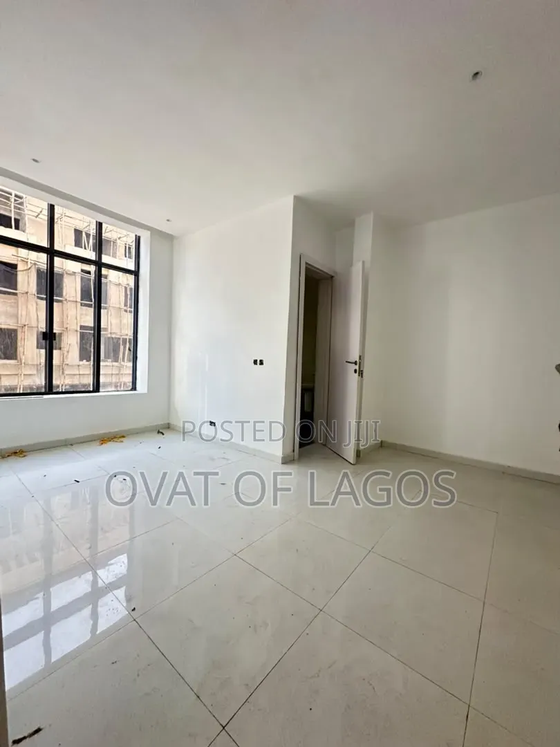 4bdrm Duplex in Lekki Phase 1 for sale