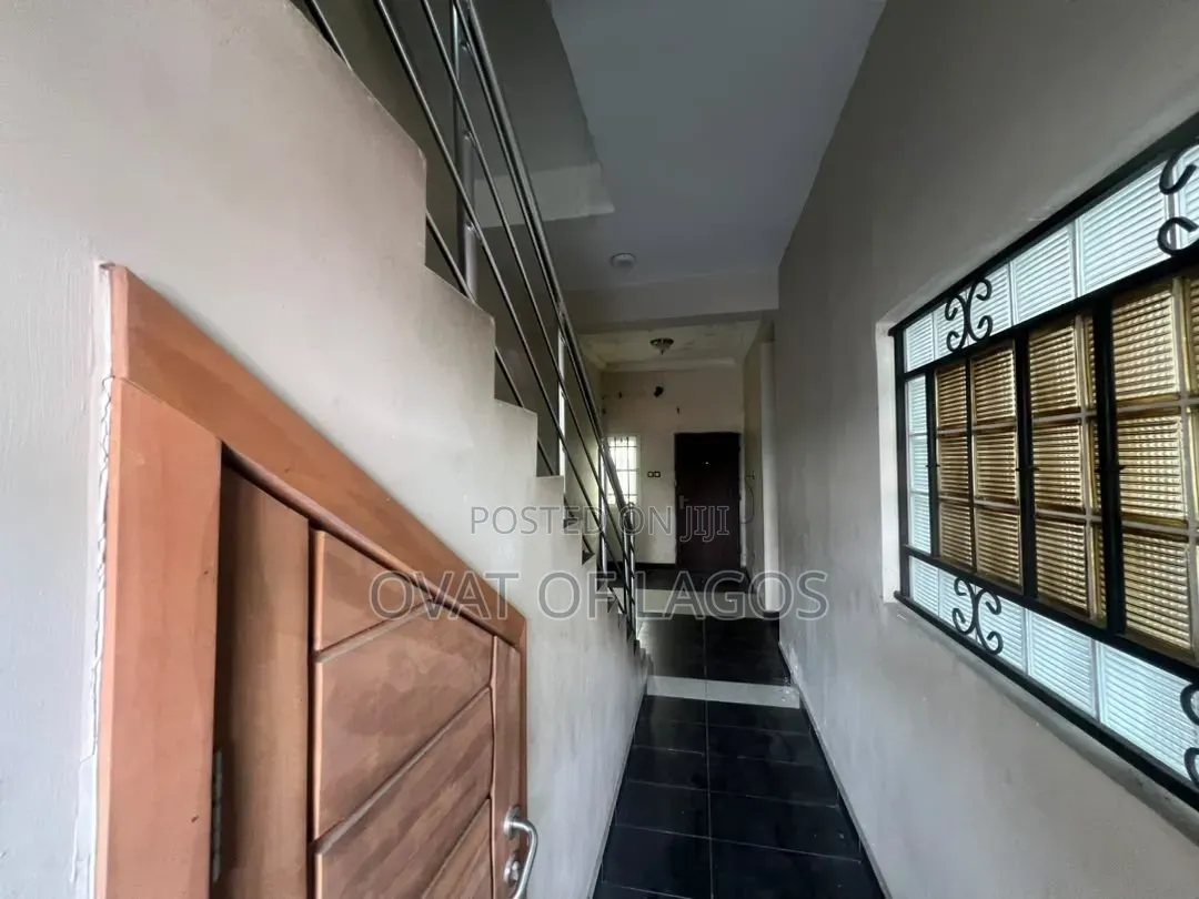 3bdrm Duplex in Lekki Phase 1 for sale