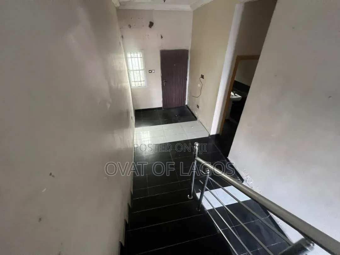 3bdrm Duplex in Lekki Phase 1 for sale