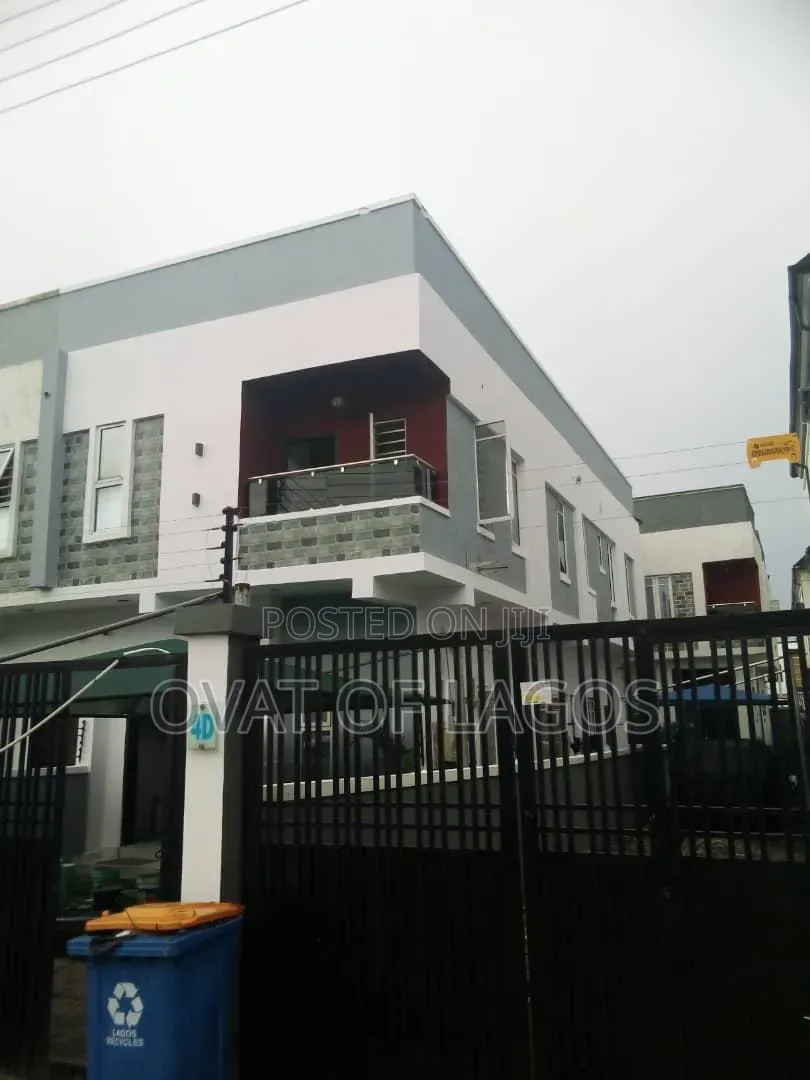 4bdrm Duplex in Lekki County, Ikota for sale