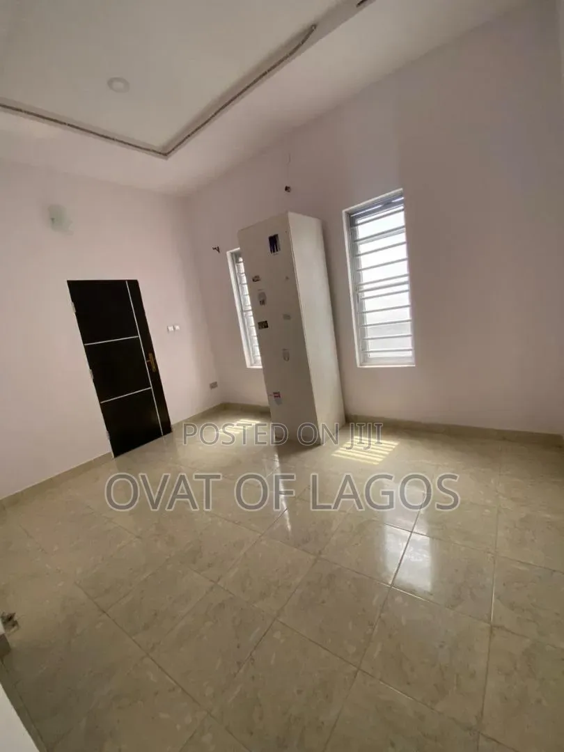 4bdrm Duplex in Lekki County, Ikota for sale