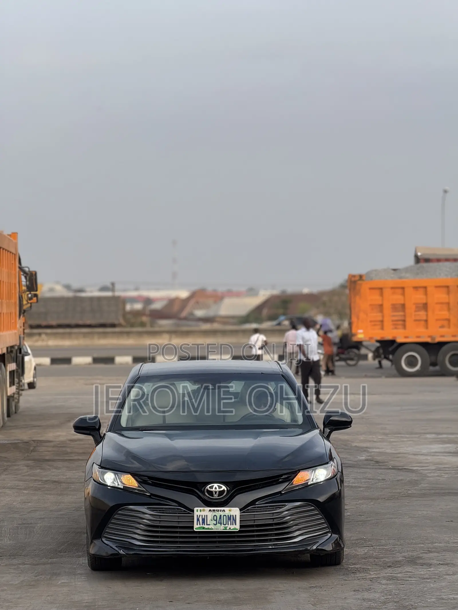 Toyota Camry XLE FWD 2020 Black