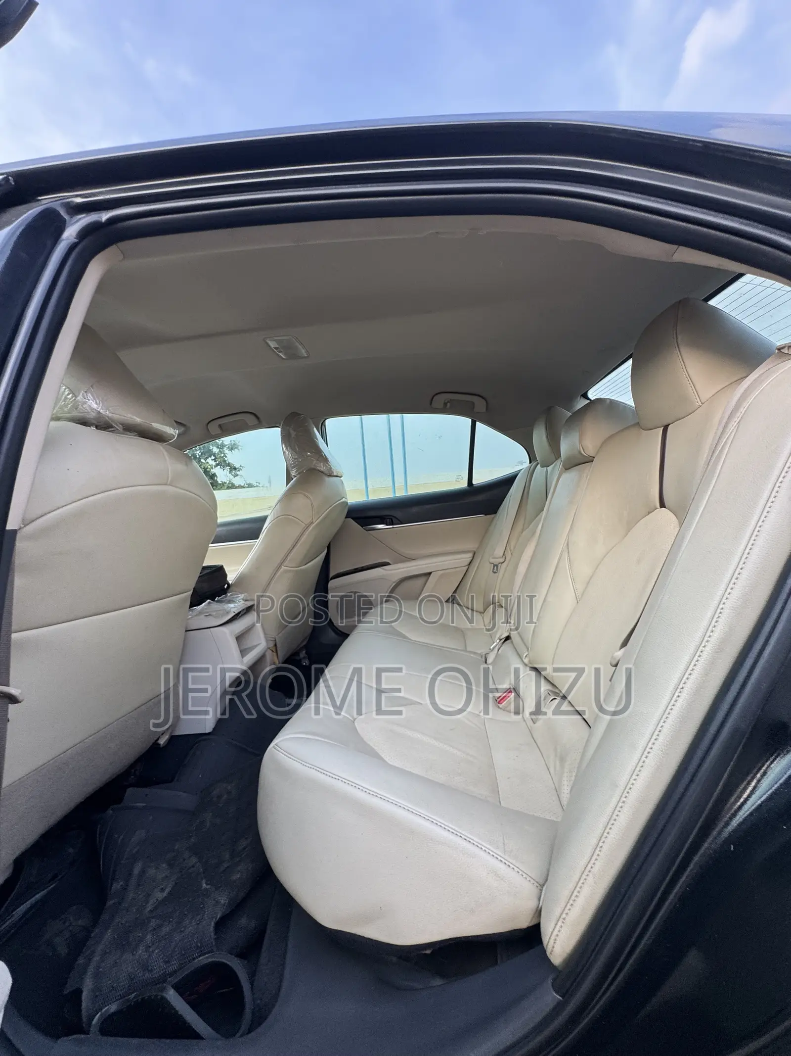 Toyota Camry XLE FWD 2020 Black