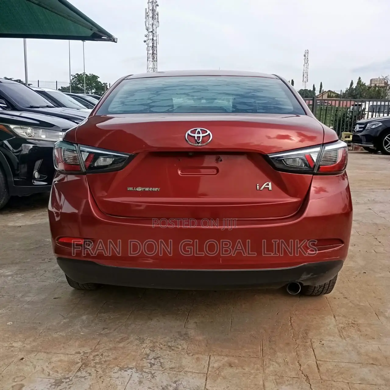 Toyota Yaris 2018 Red
