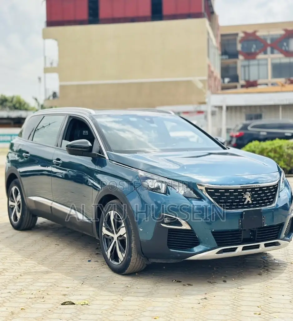 Peugeot 5008 2020 Green