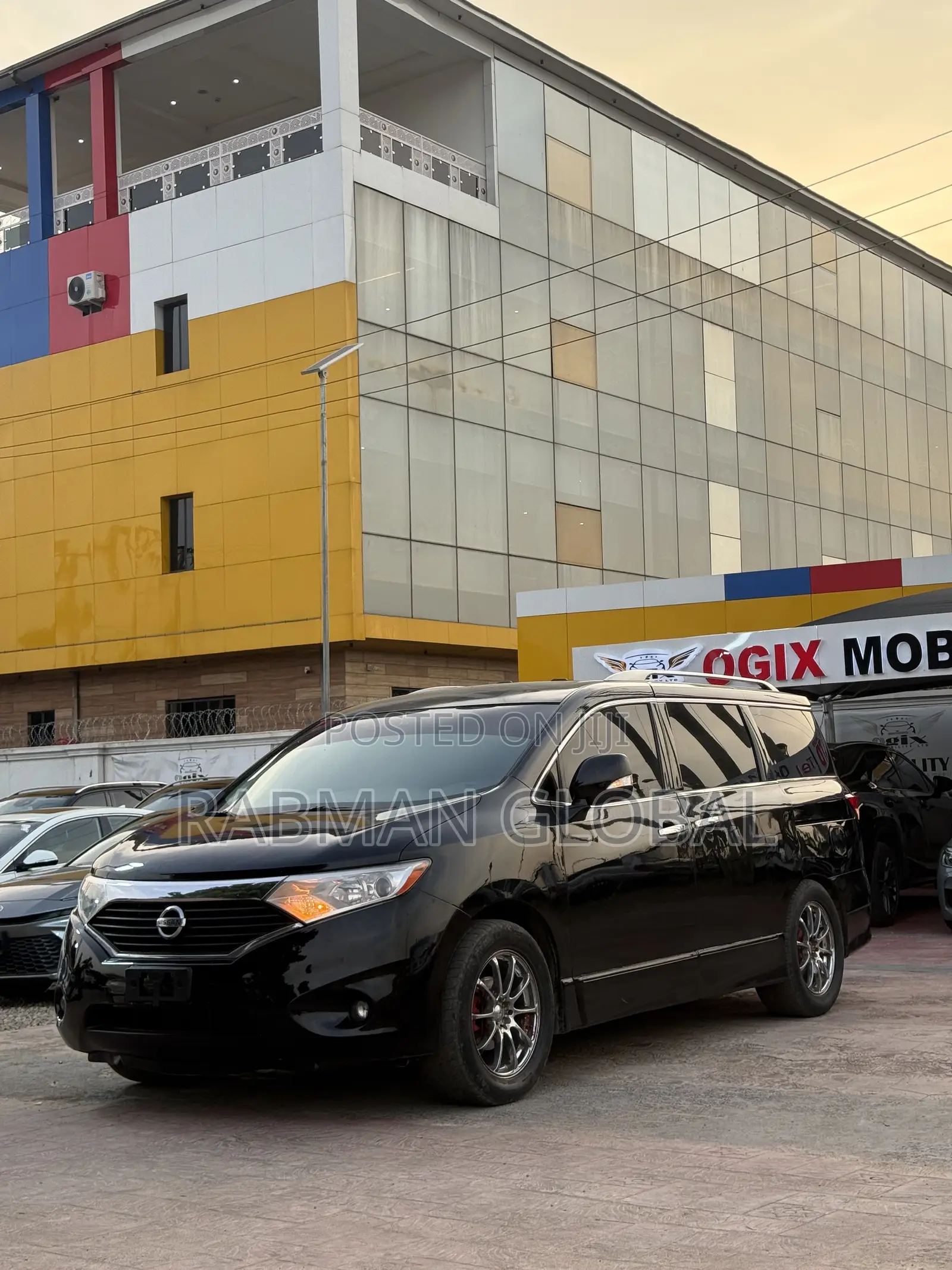 Nissan Quest LE 2012 Black