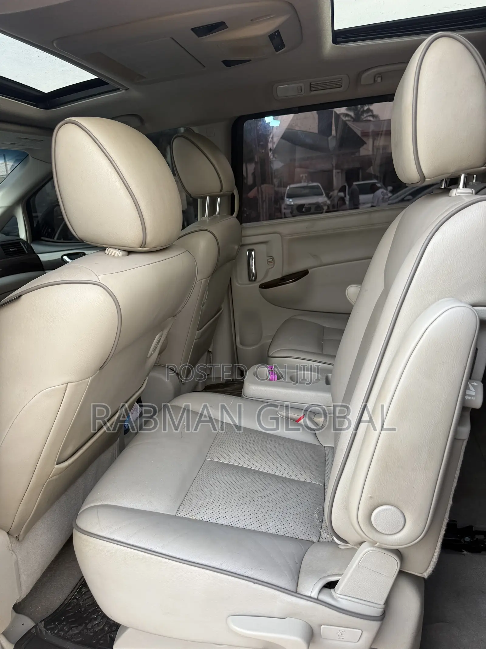 Nissan Quest LE 2012 Black