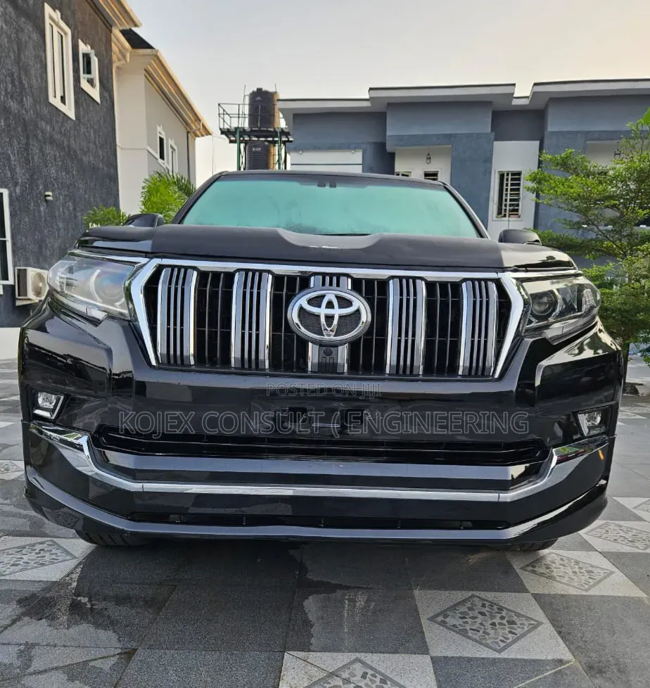 Toyota Land Cruiser Prado 2018 Black