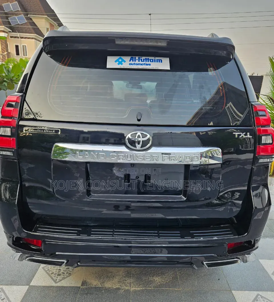 Toyota Land Cruiser Prado 2018 Black