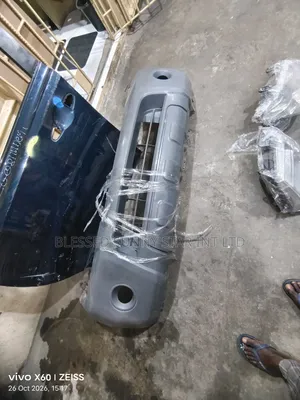 Front Bumper Nissan Frontier or Pathfinder or Navara