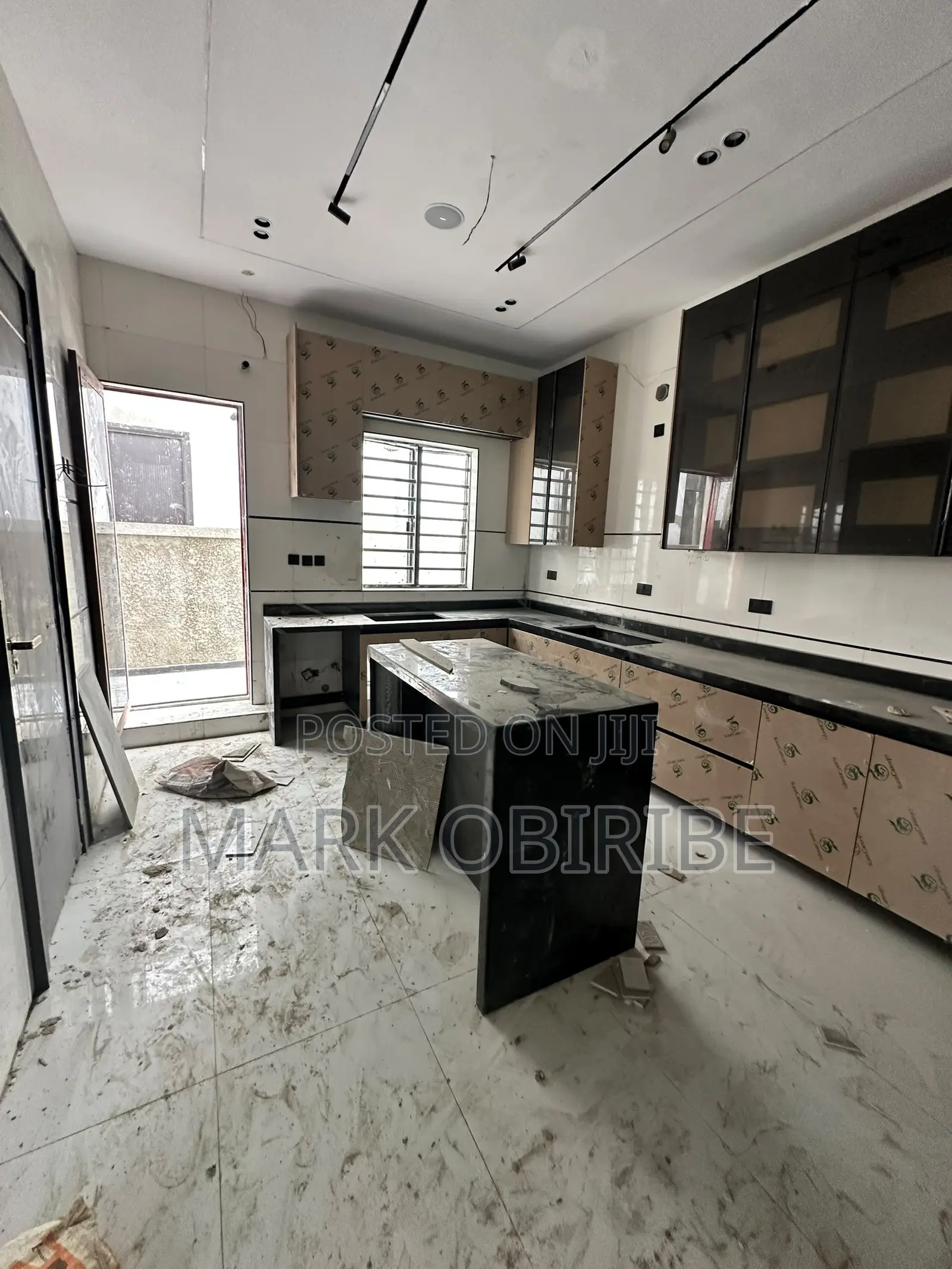 5bdrm Duplex in VGC / Ajah for sale