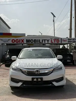 Honda Accord Touring 4dr Sedan FWD (3.5L 6cyl 6A) 2016 White