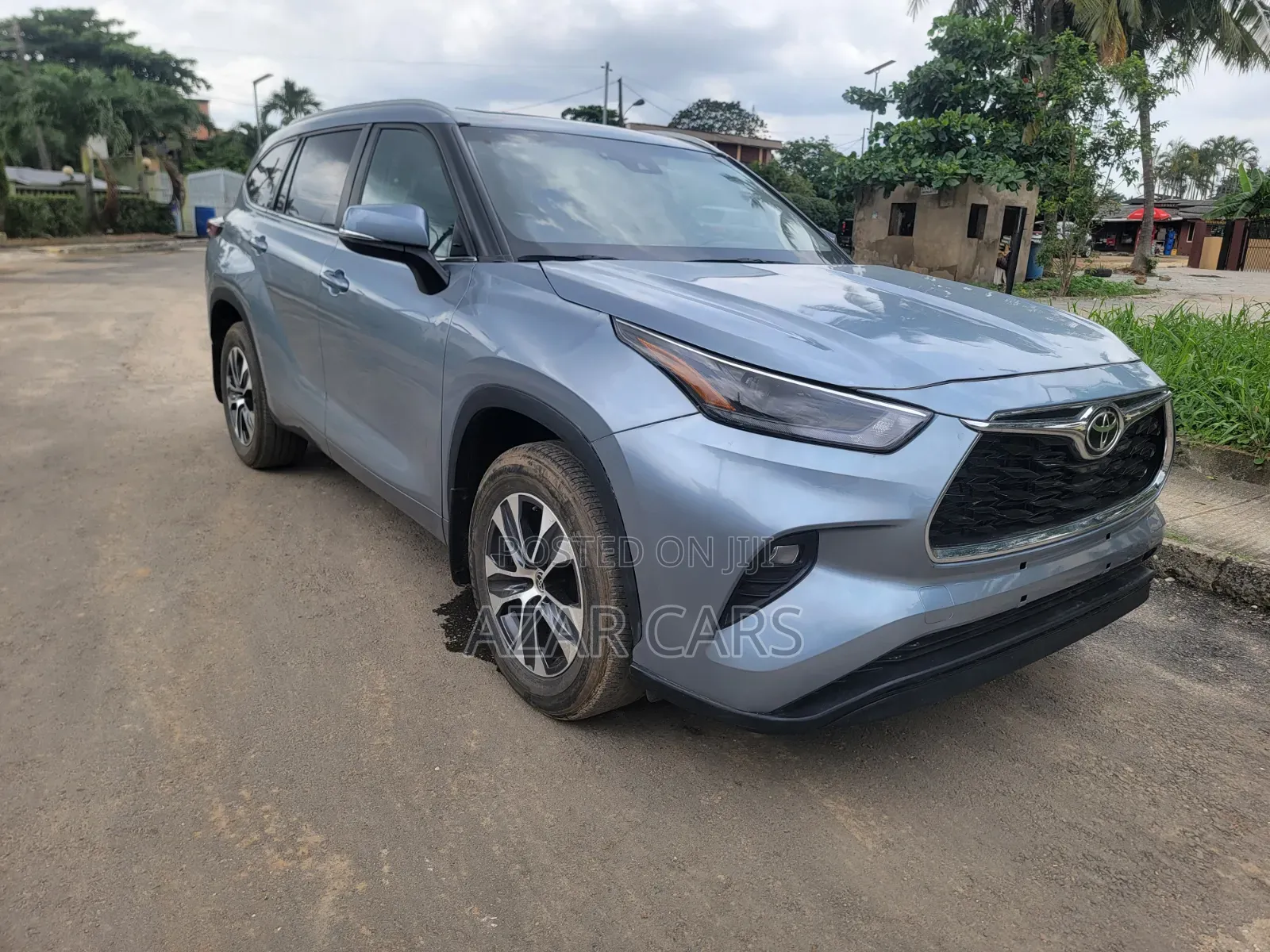 Toyota Highlander XLE AWD 2024 Blue