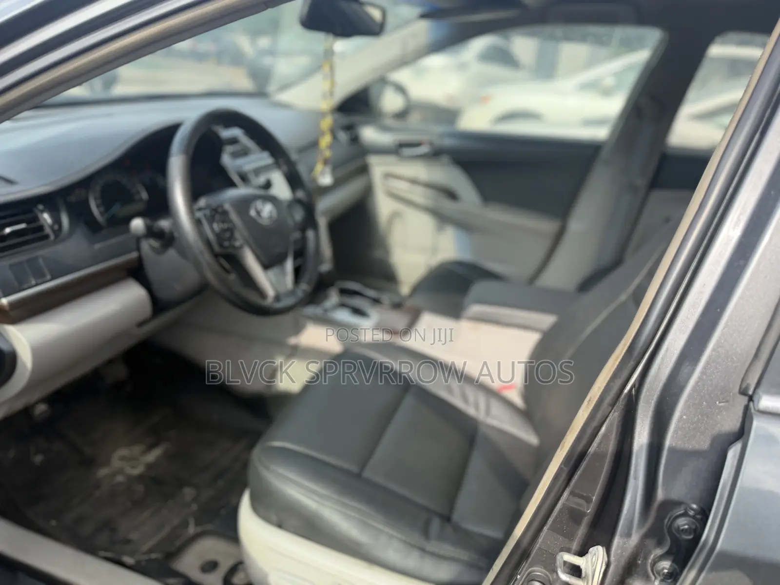 Toyota Camry XLE 4dr Sedan (2.5L 4cyl 6A) 2014 Gray