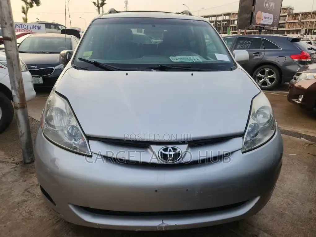 Toyota Sienna XLE 2007 Silver