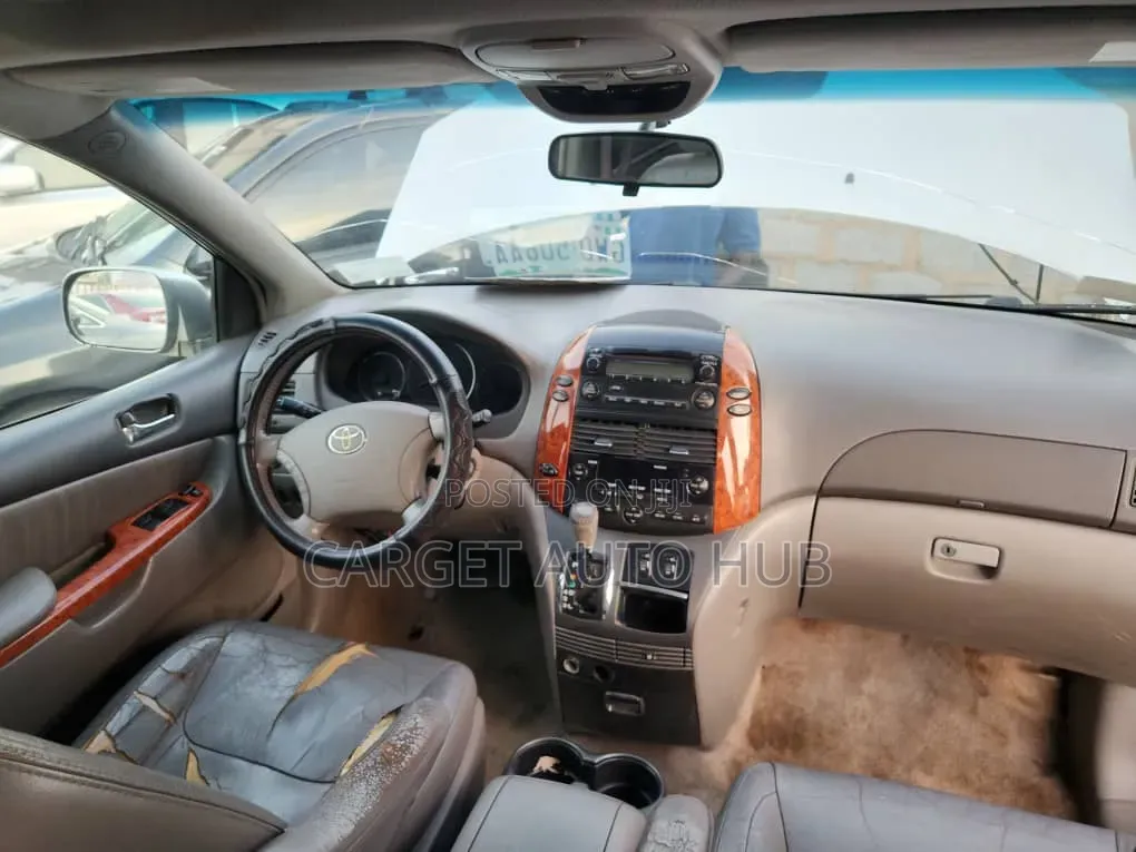 Toyota Sienna XLE 2007 Silver