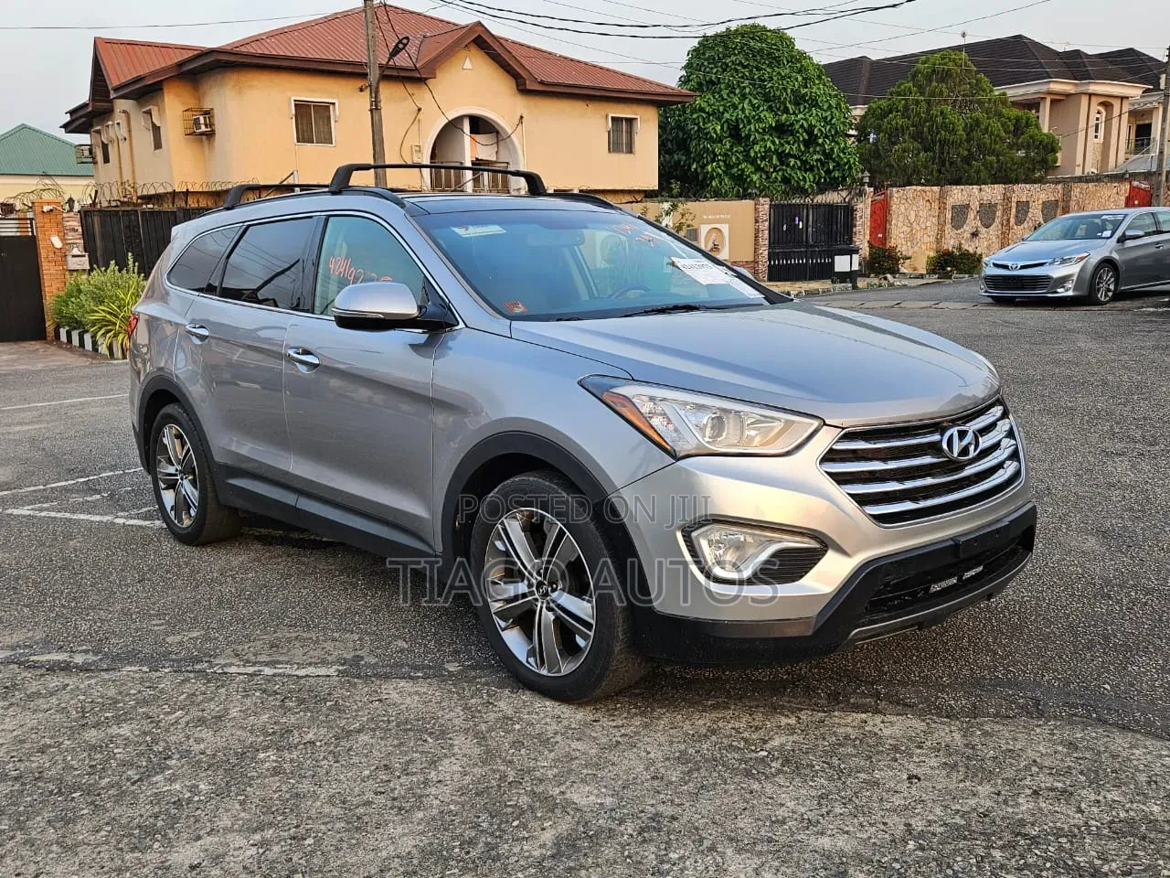 Hyundai Santa Fe Limited 4dr SUV AWD (3.3L 6cyl 6A) 2014 Silver