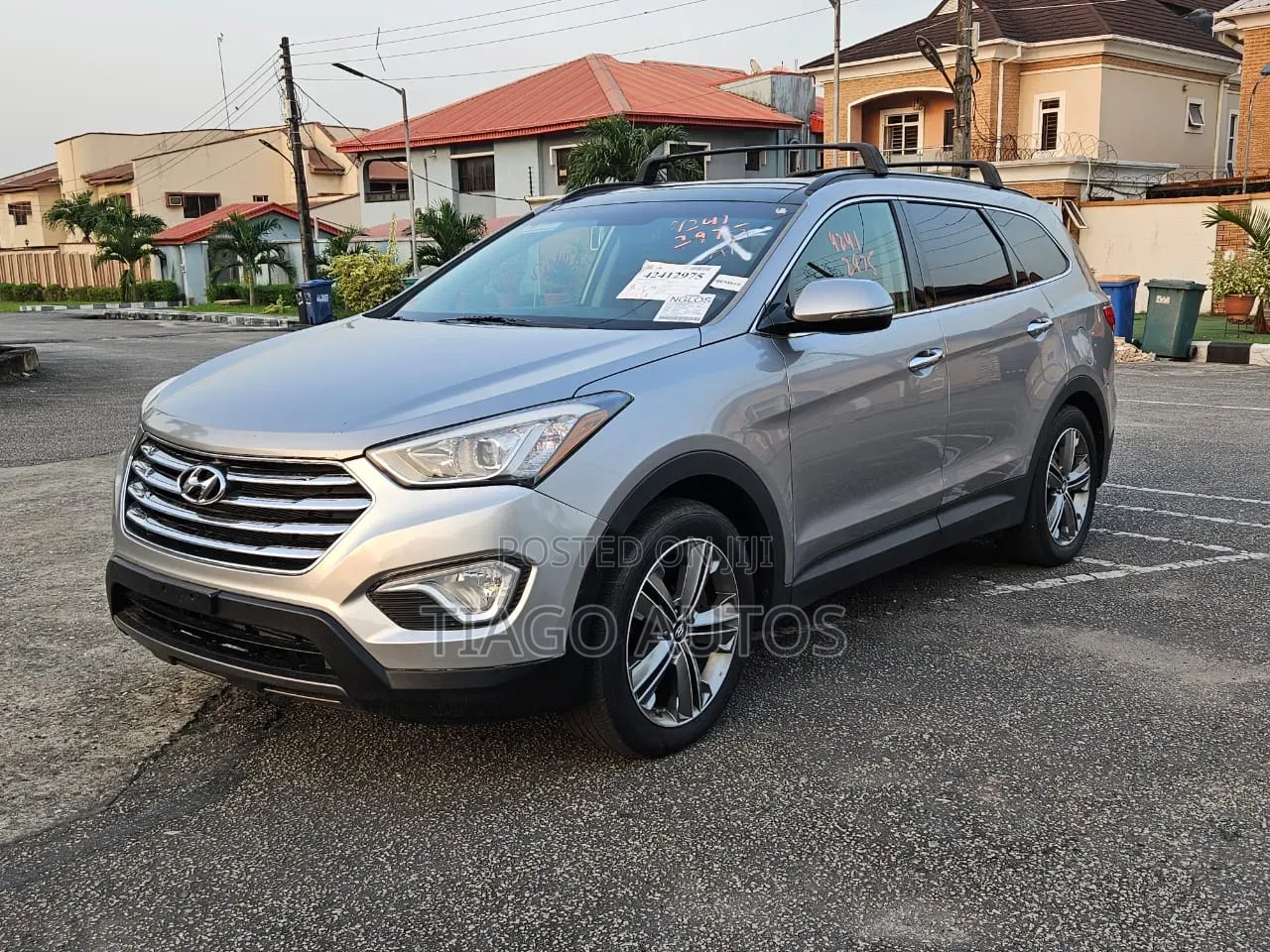 Hyundai Santa Fe Limited 4dr SUV AWD (3.3L 6cyl 6A) 2014 Silver
