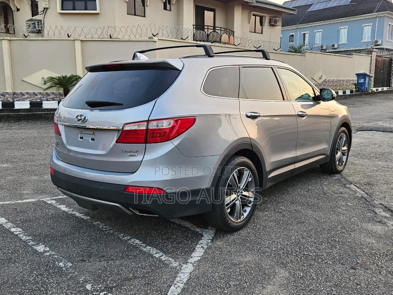 Hyundai Santa Fe Limited 4dr SUV AWD (3.3L 6cyl 6A) 2014 Silver