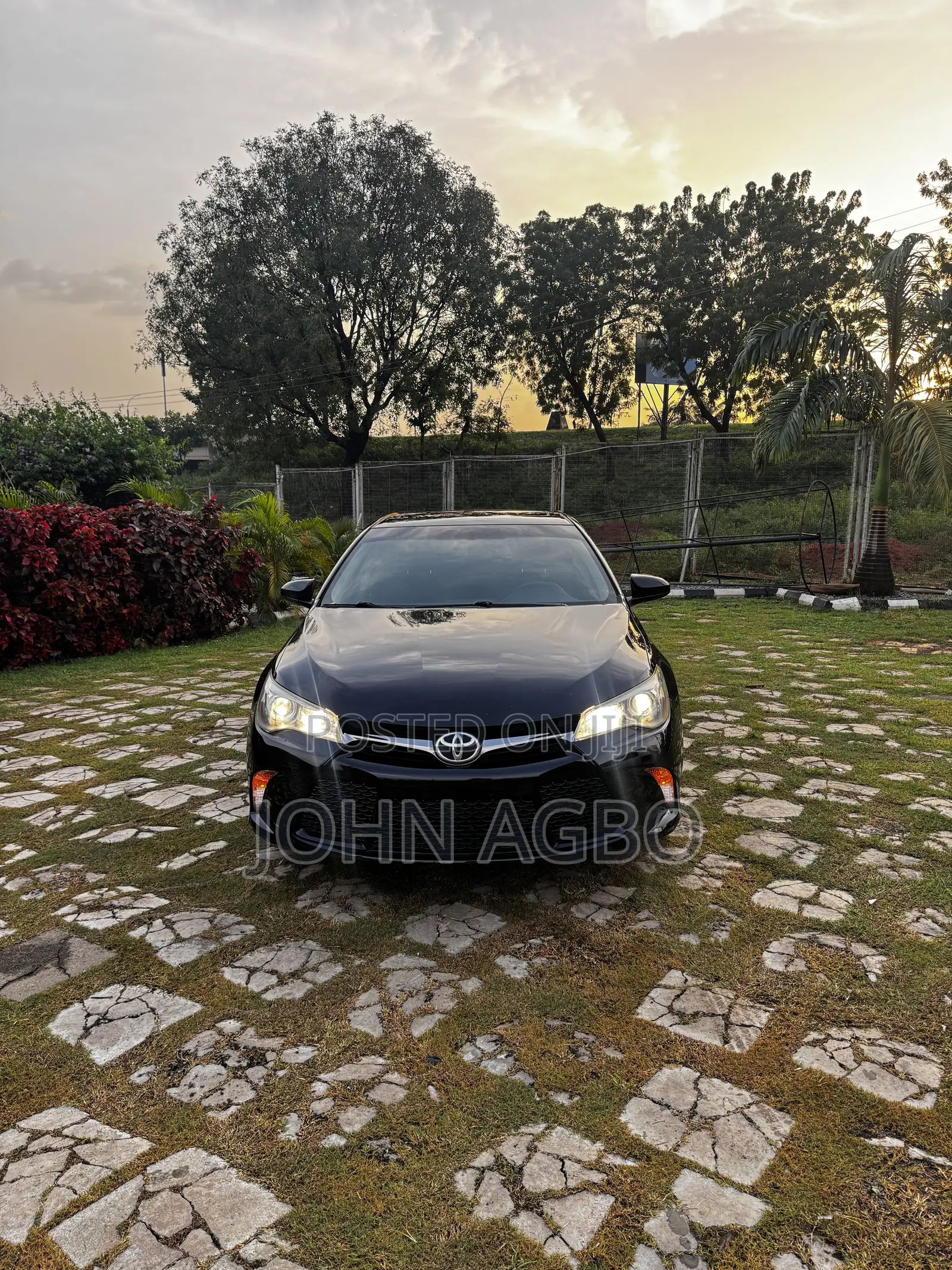 Toyota Camry SE 4dr Sedan (2.5L 4cyl 6A) 2017 Black