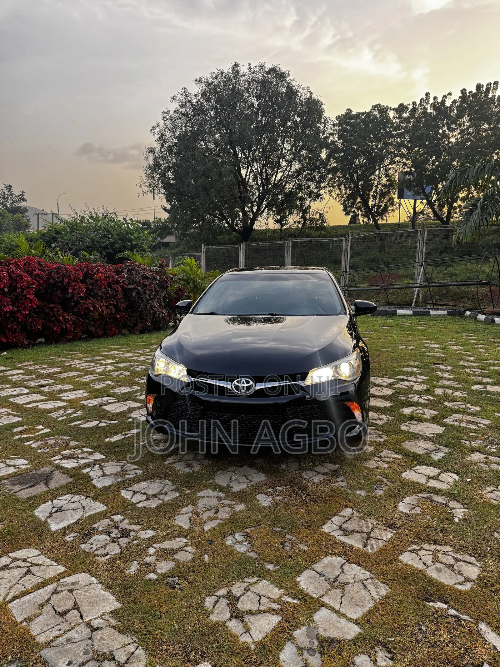Toyota Camry SE 4dr Sedan (2.5L 4cyl 6A) 2017 Black
