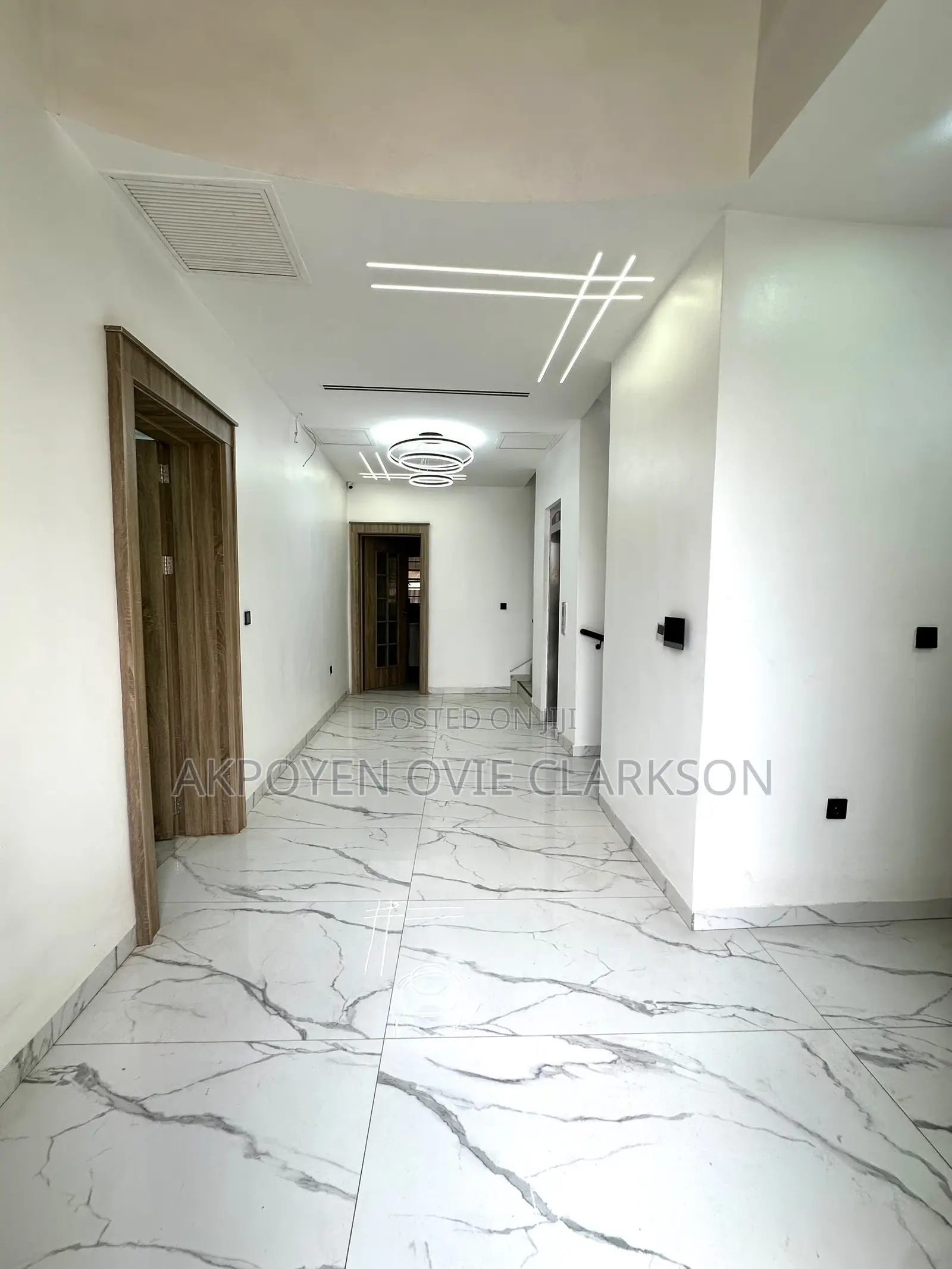 5bdrm Duplex in Guzape District for sale